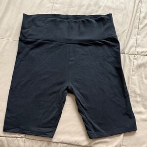 Women’s Ambiance Black Bike Shorts Size M